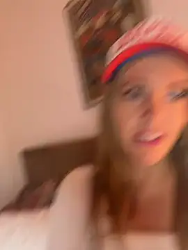 hollyharmd 🏩 live show