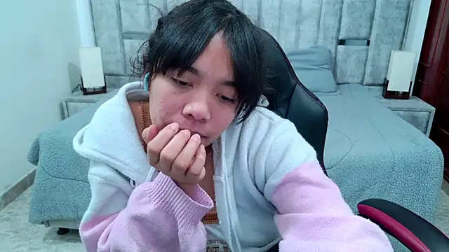 laureentt_ 📦 free cam
