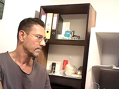 mastercharisma35 webcam