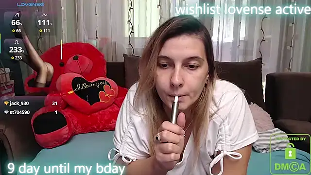 lovingfeetxoxo webcam
