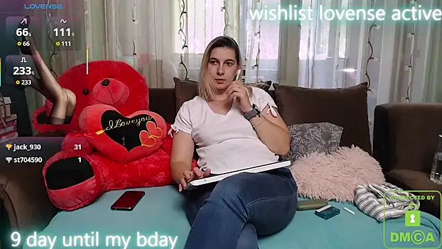 lovingfeetxoxo webcam