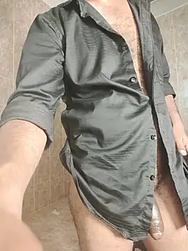 MalluBeard live cam on StripChat