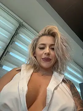 IveySin webcam