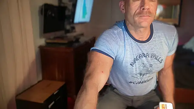 FitStacheDaddy webcam