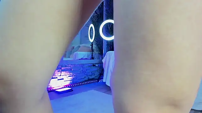 Reina_Cummings webcam