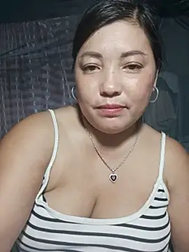 sary-hot2x webcam