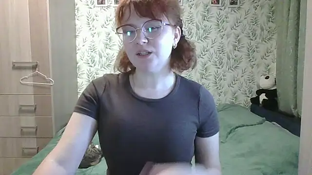 Felicity_Play webcam
