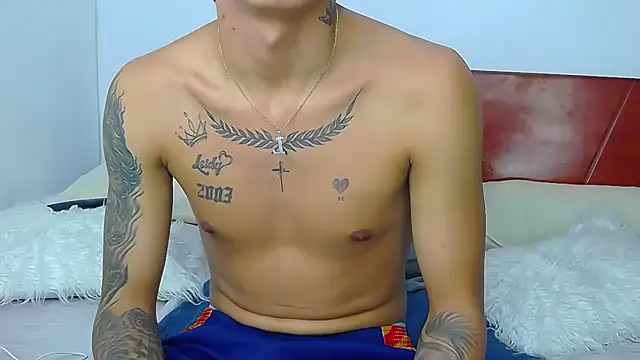 skoook_gray_ webcam