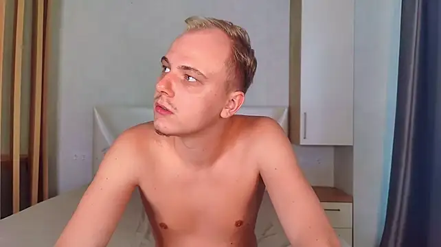 Ooh_nymphs webcam