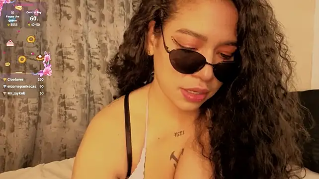CloeBunny_ webcam