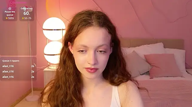 SallyPinkman webcam