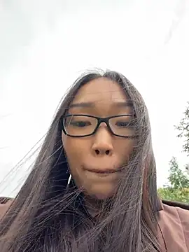 trytomakememoam webcam