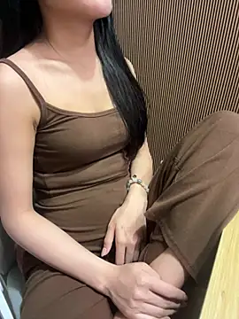 Mina048 webcam