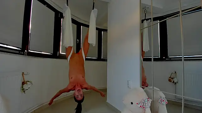 bellahot77 webcam