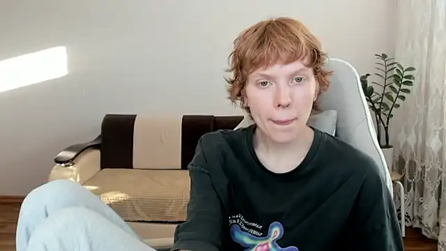 StellaDavis webcam