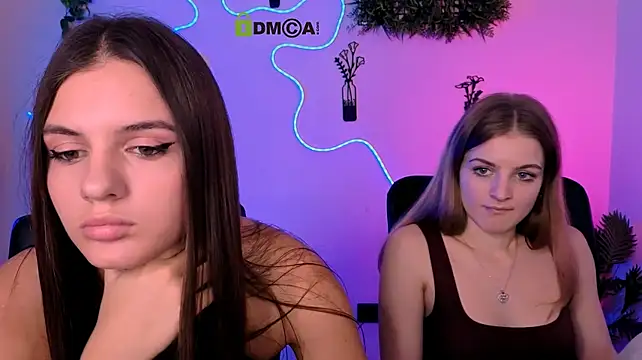 lisa_dark_ webcam