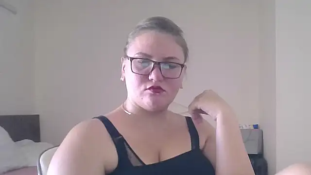 MuseChic_Wild webcam