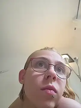 Badbitch_German_Badass webcam