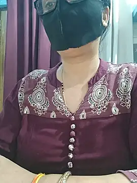 Aishwaryaa_69 webcam