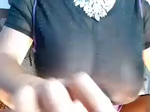 GorgeousHotCum webcam