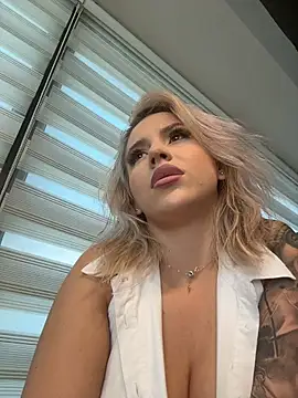 IveySin webcam
