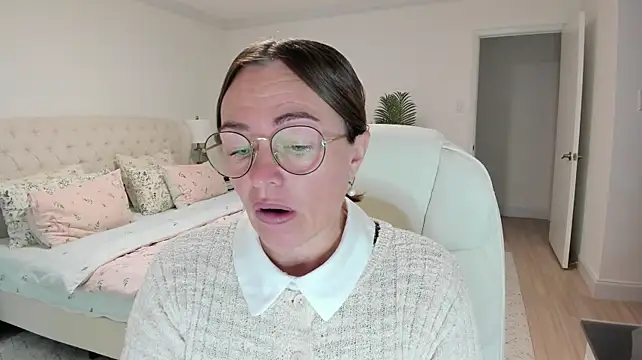 Vika73 🥜 sex chat