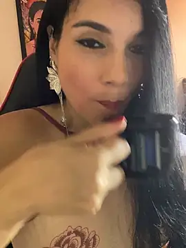 Miaswwe live cam on StripChat