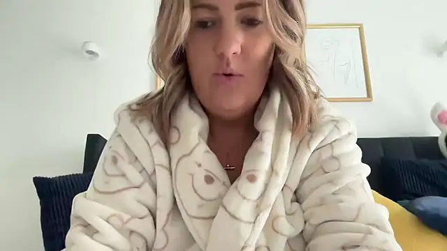 MsBelleWarick webcam