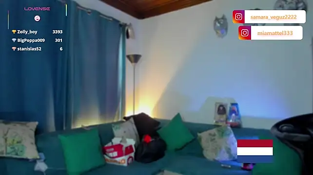 samara_veguz222 live cam on StripChat