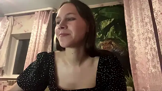 EllynDincher webcam
