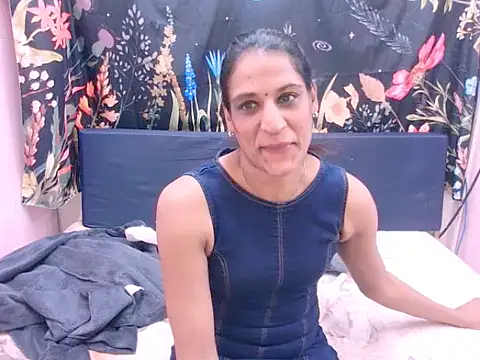 indiansexcsmile4u webcam