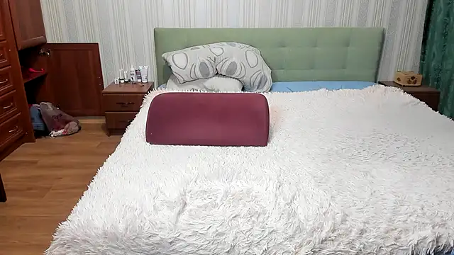 ClassyLiza webcam