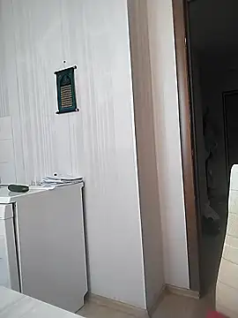 MilkCandyGirl webcam