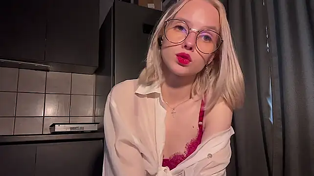 NikiLovers live cam on StripChat