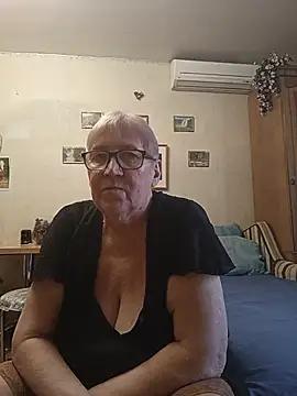 Molli1408 webcam