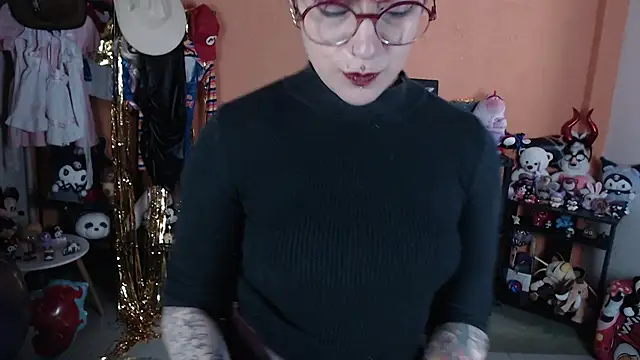 MissMiia2 live cam on StripChat
