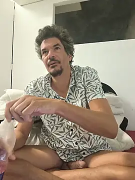 twitshe webcam