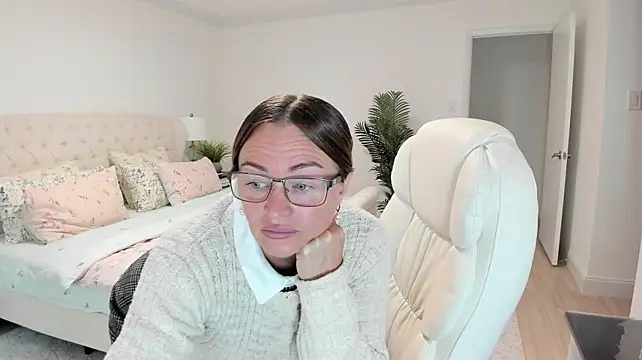 Vika73 🥜 sex chat
