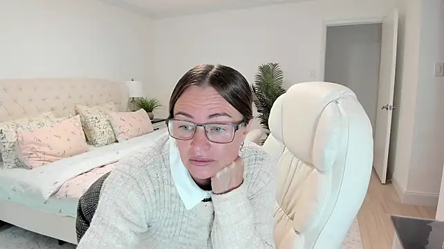 Vika73 webcam