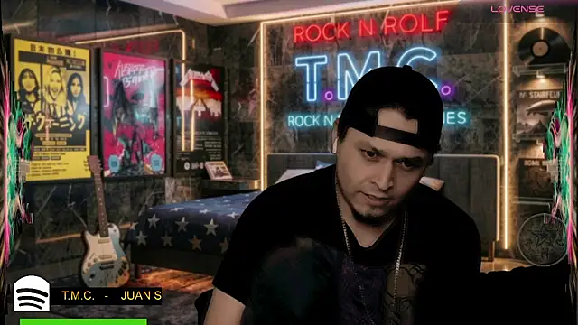 chino_roz webcam