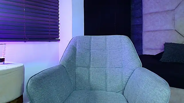 Tyler_Mcrey live cam on StripChat