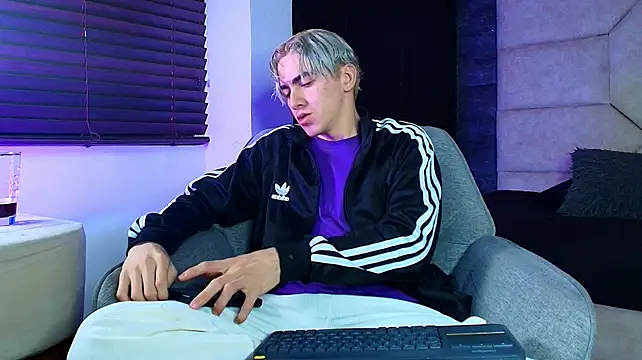 Tyler_Mcrey webcam