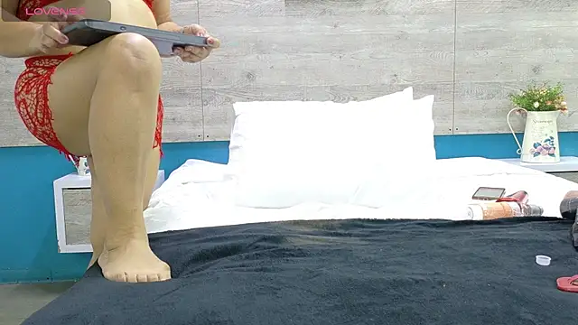 SoffieMature webcam