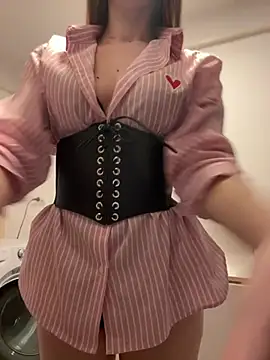 Mia_Ethan