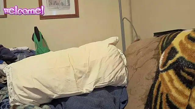 martachatte live cam on StripChat