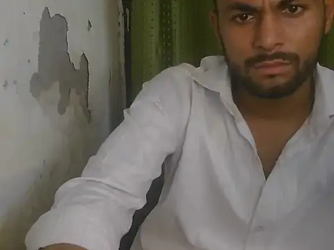 Stubborndesiboy live cam preview