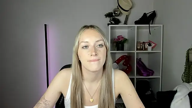 EvelynBlond