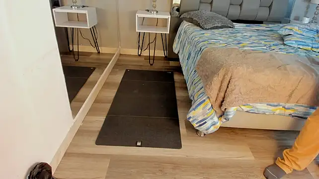 Charlie___Musk live cam preview