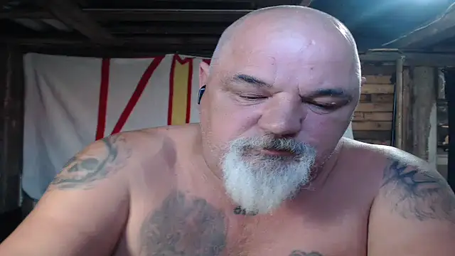 newfiesausage1972 (M mature) - last tipper5mins off lovens anal