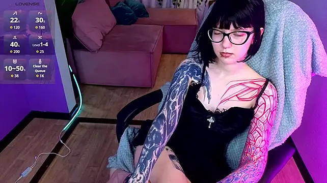 HazelTompson live cam on StripChat